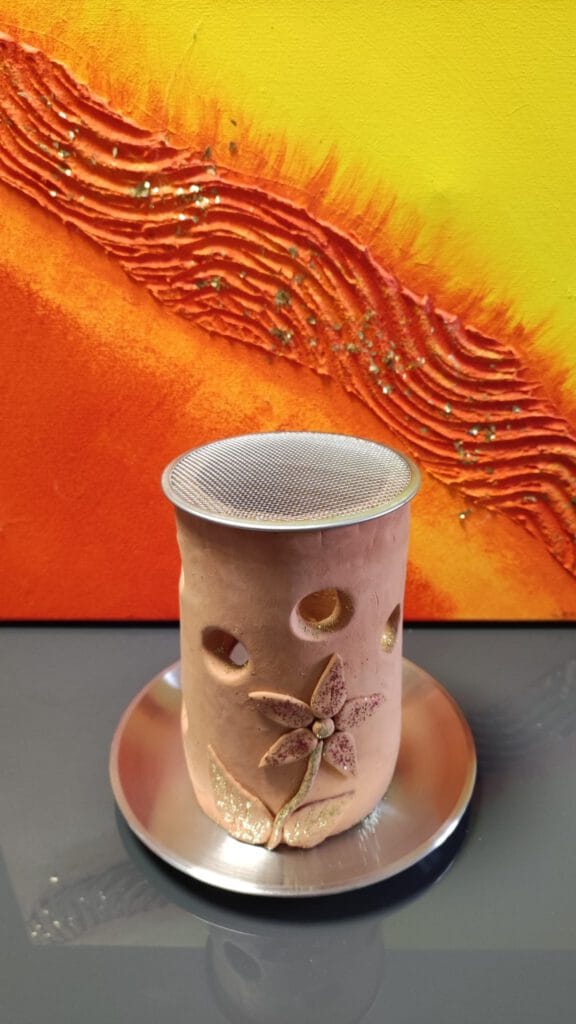 Räucherstövchen / Räucherofen Blume handgemacht inkl. Edelstahl-Sieb