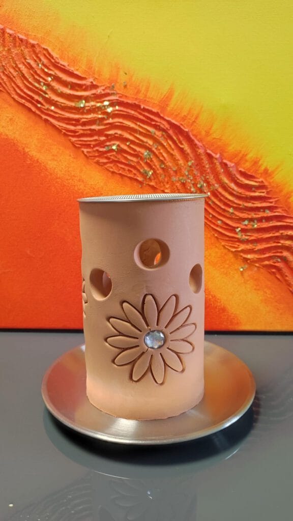 Räucherstövchen / Räucherofen Margerite handgemacht inkl. Edelstahl-Sieb